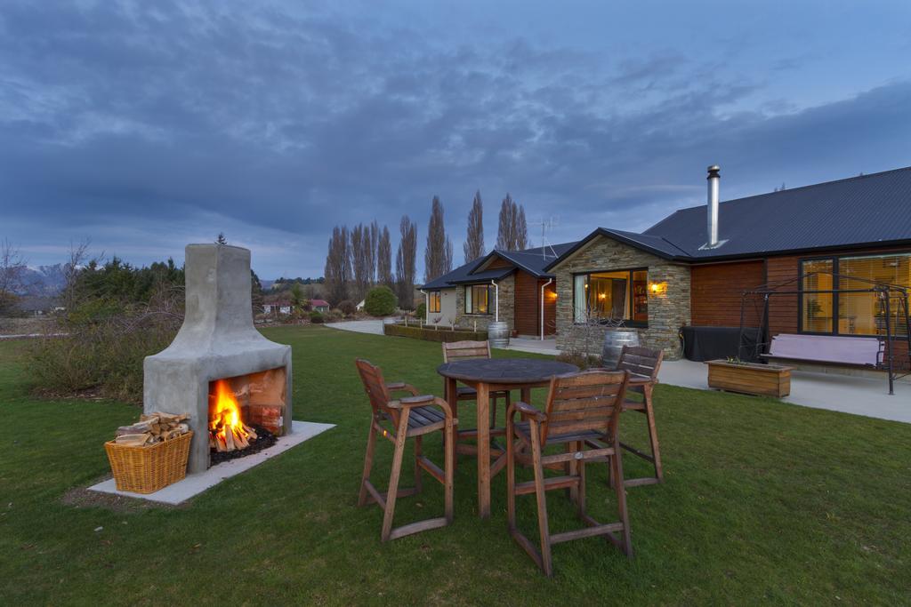 Wanaka Alpine Lodge Exterior foto