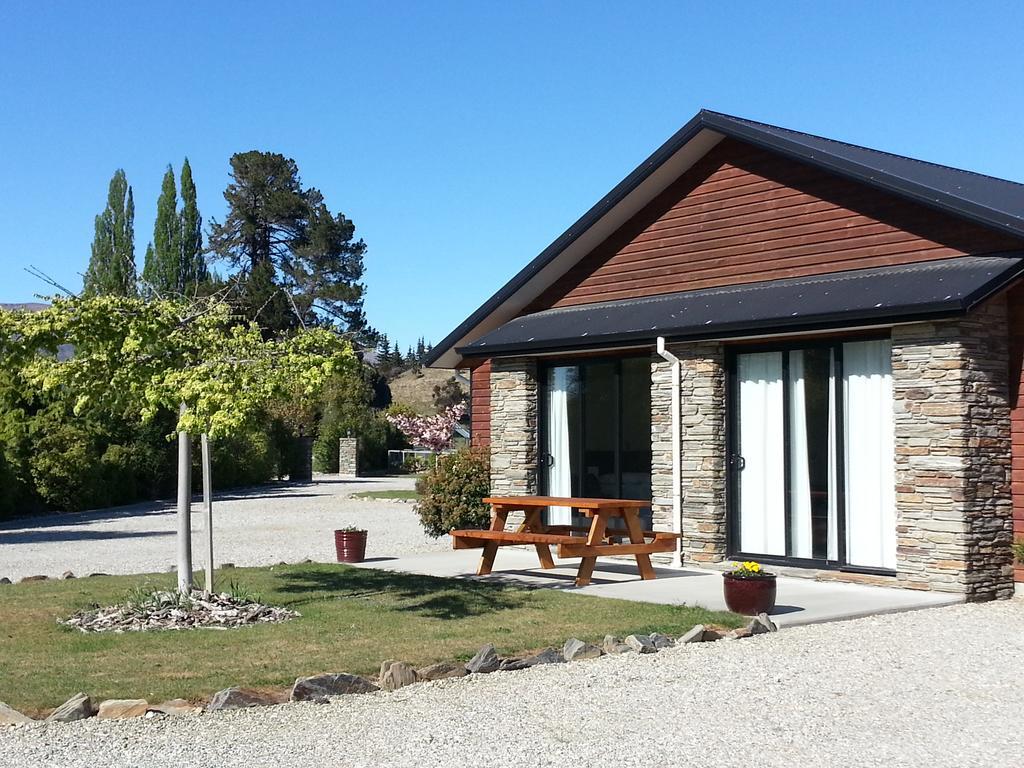 Wanaka Alpine Lodge Exterior foto