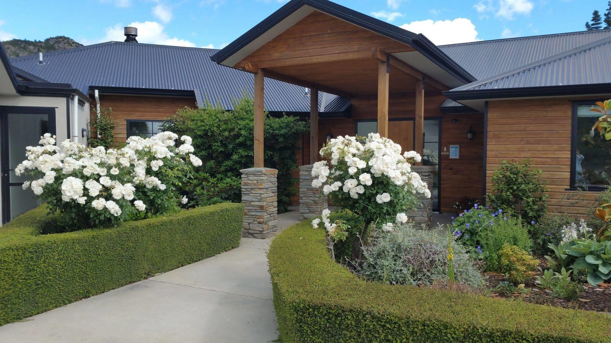 Wanaka Alpine Lodge Exterior foto