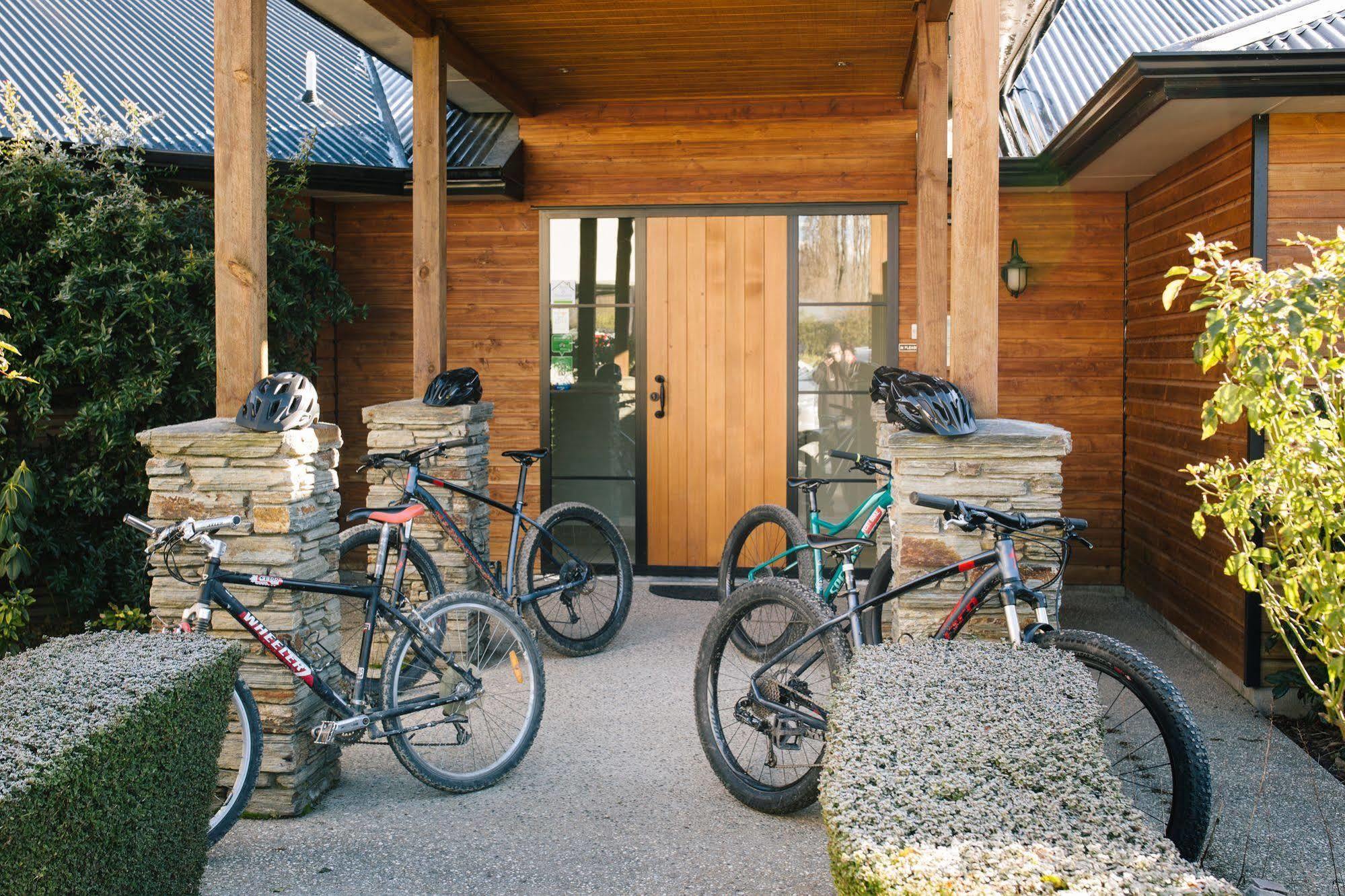 Wanaka Alpine Lodge Exterior foto