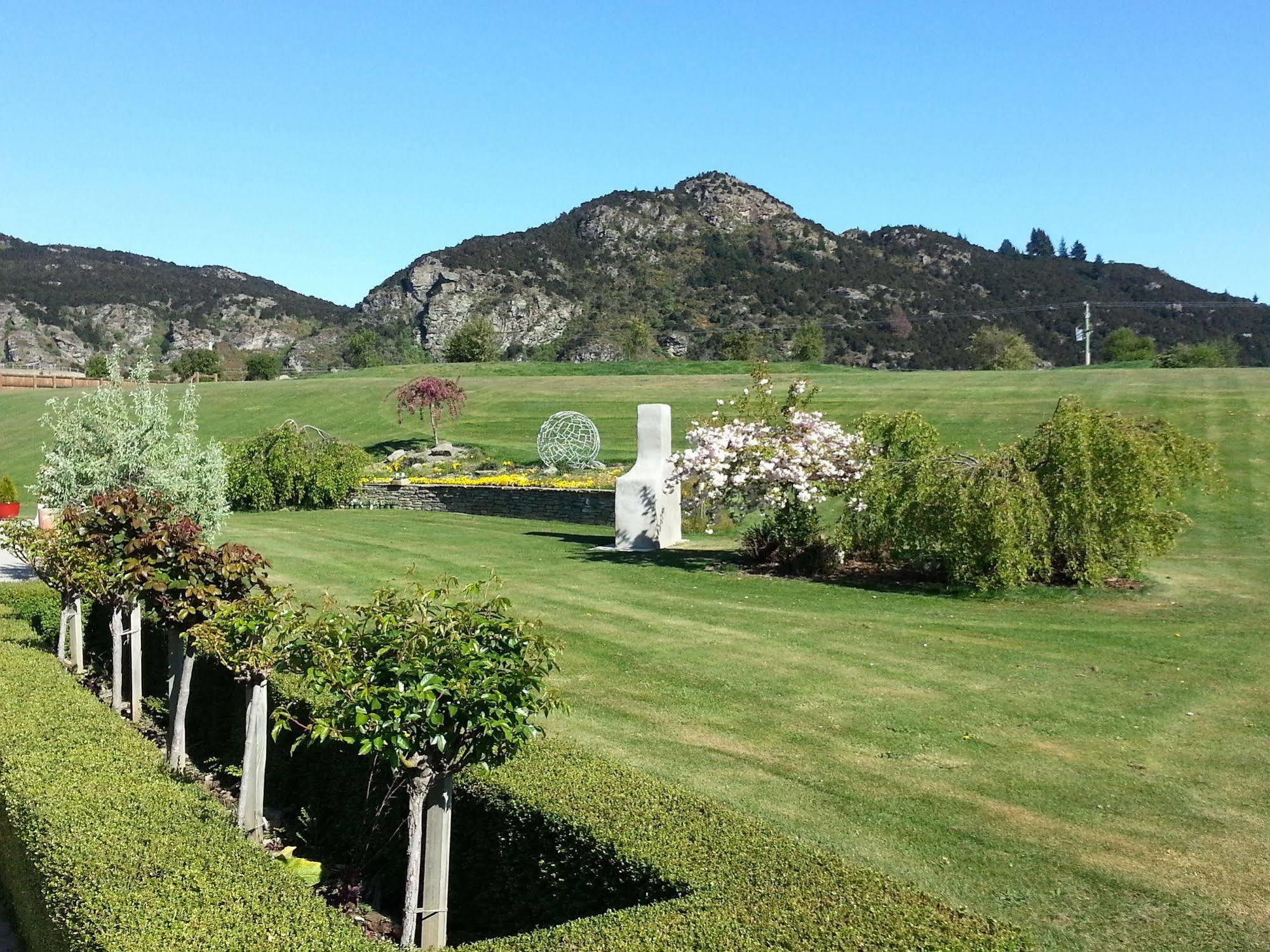 Wanaka Alpine Lodge Exterior foto